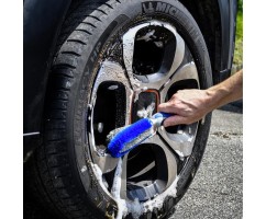 MICHELIN Wheel Cleaning Brush